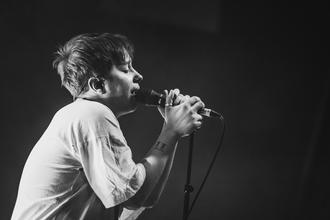 Nothing But Thieves4