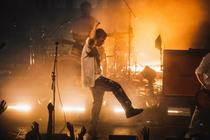 Nothing But Thieves8
