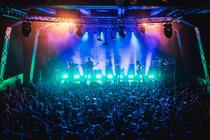 Nothing But Thieves9