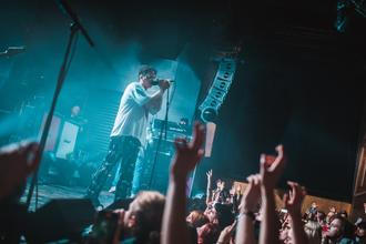 Nothing But Thieves 1