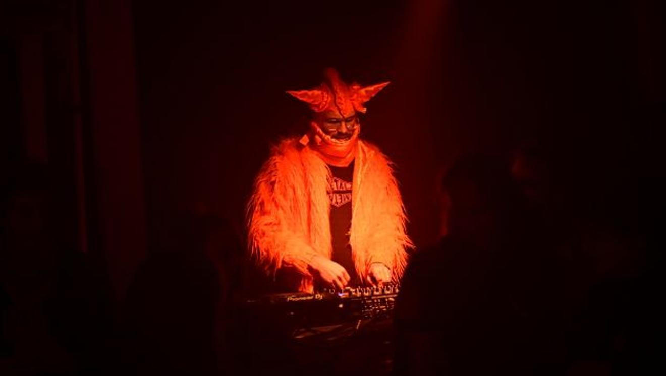 fullmoonzine.cz