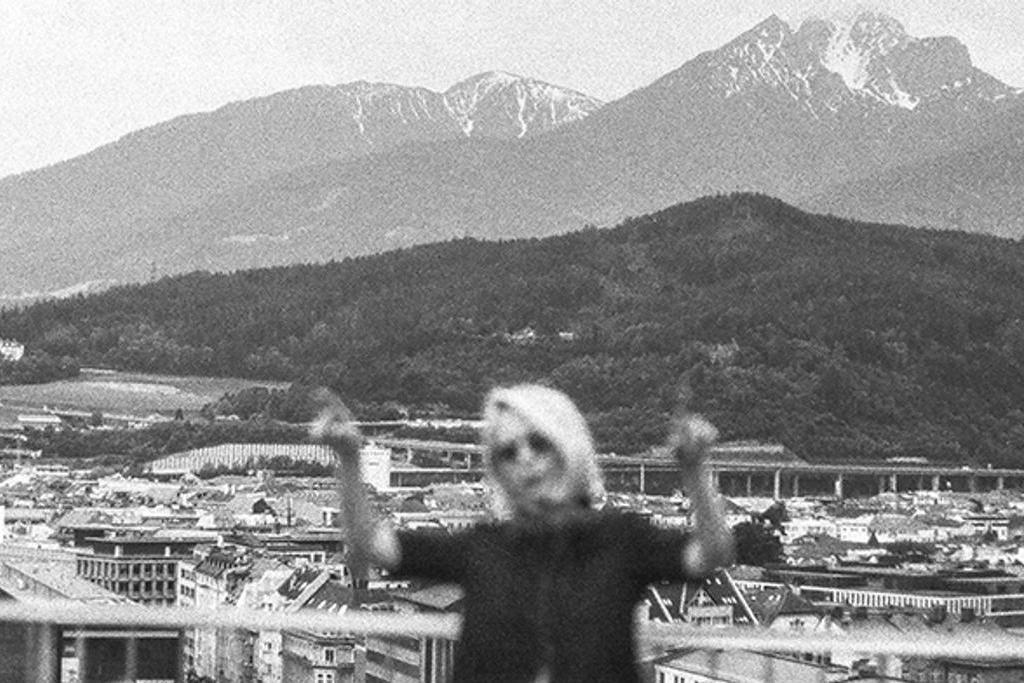 fullmoonzine.cz