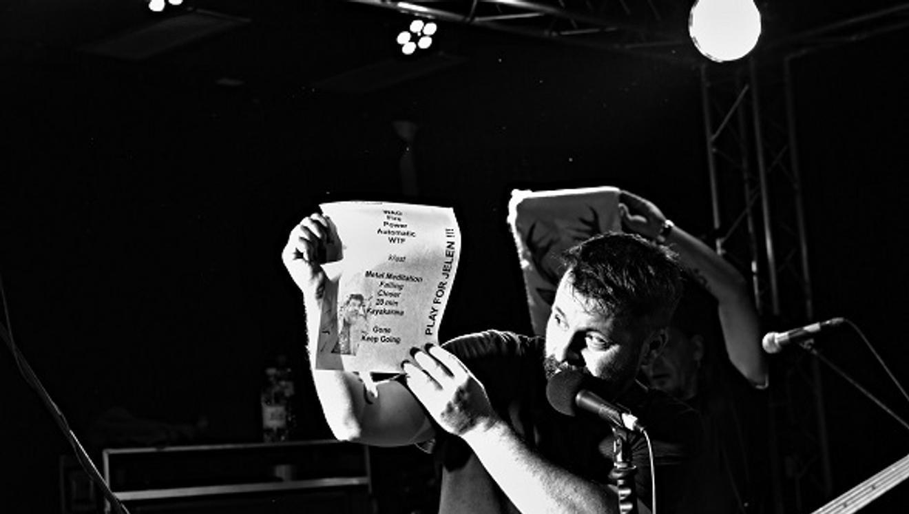 fullmoonzine.cz