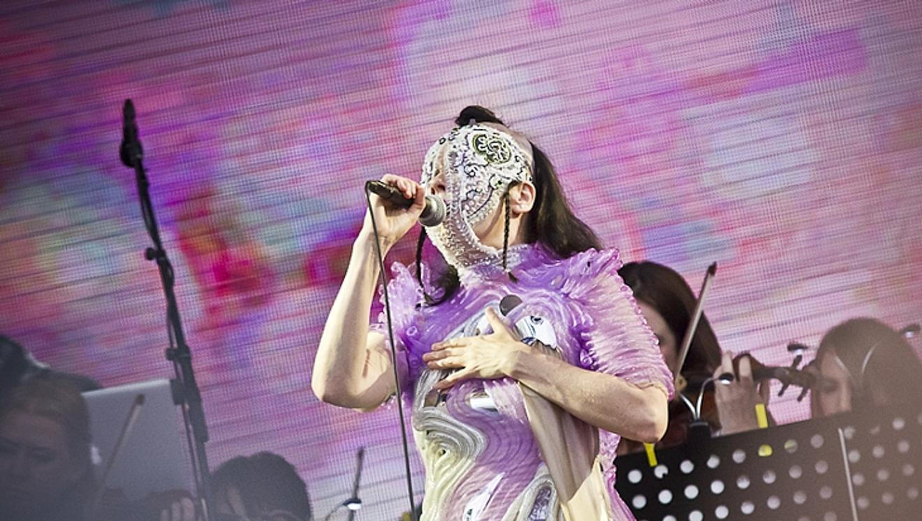 fullmoonzine.cz