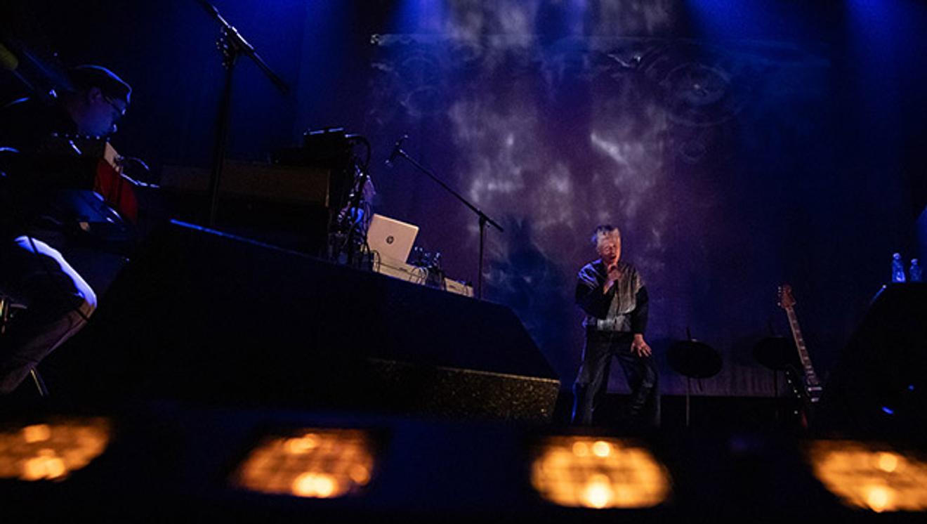 fullmoonzine.cz
