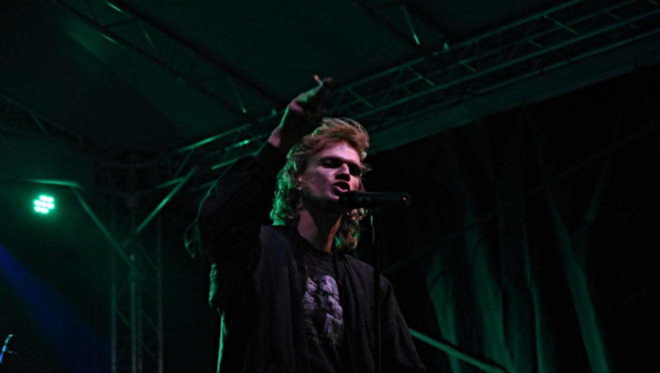 fullmoonzine.cz
