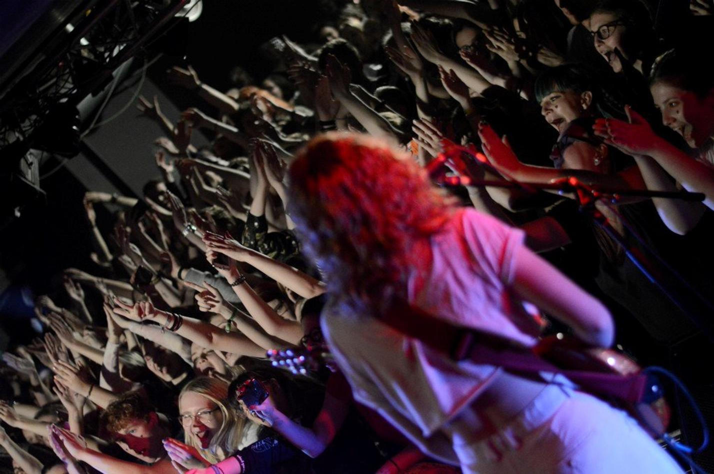 Rock Café, The Regrettes (c) Kristýna Šaarová