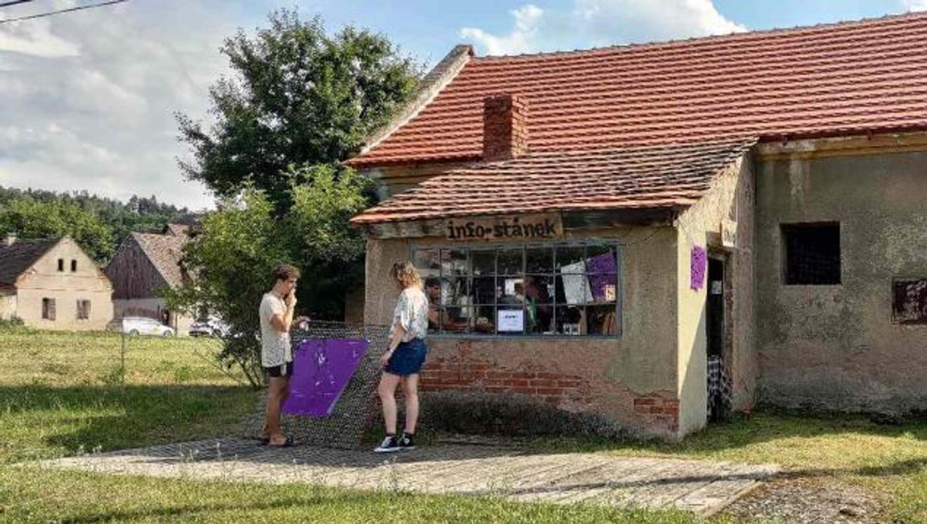 fullmoonzine.cz