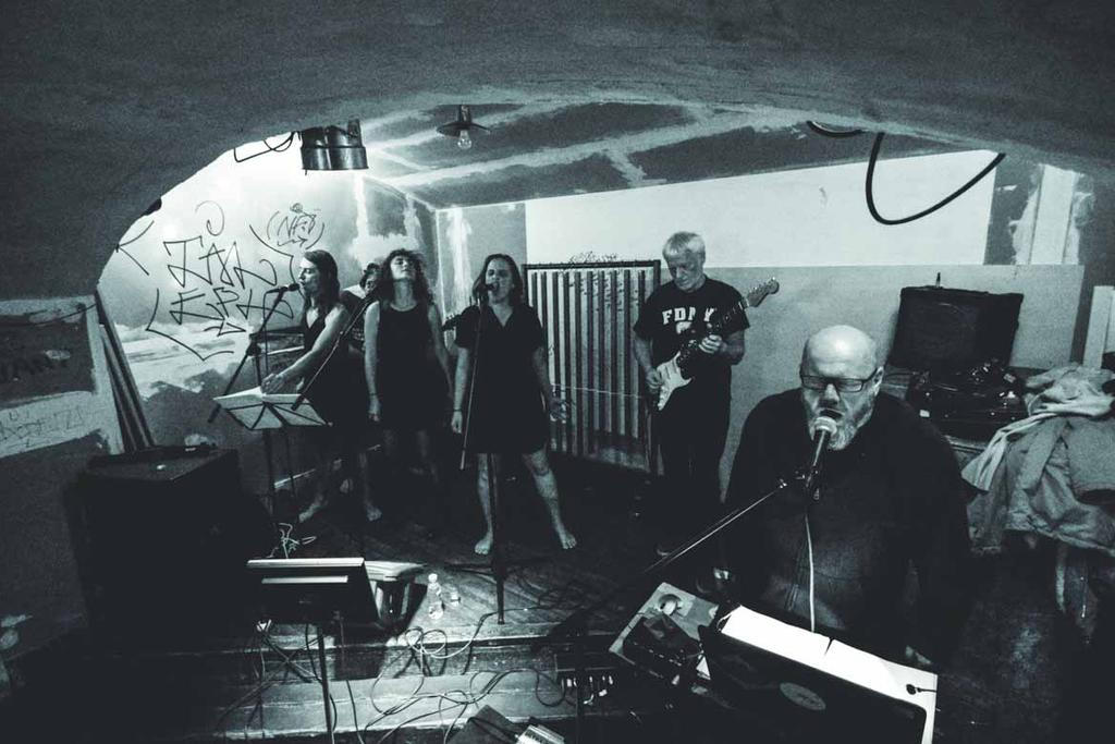 fullmoonzine.cz