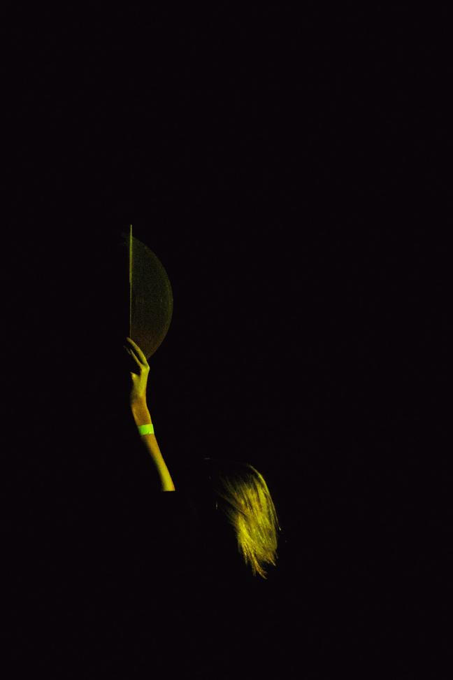 Bare_Escape_6