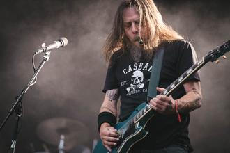 RED_FANG-1