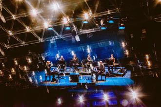 4_GLASS_ENSEMBLE