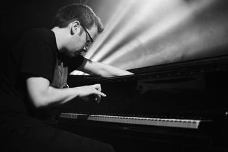 GoGo Penguin 8