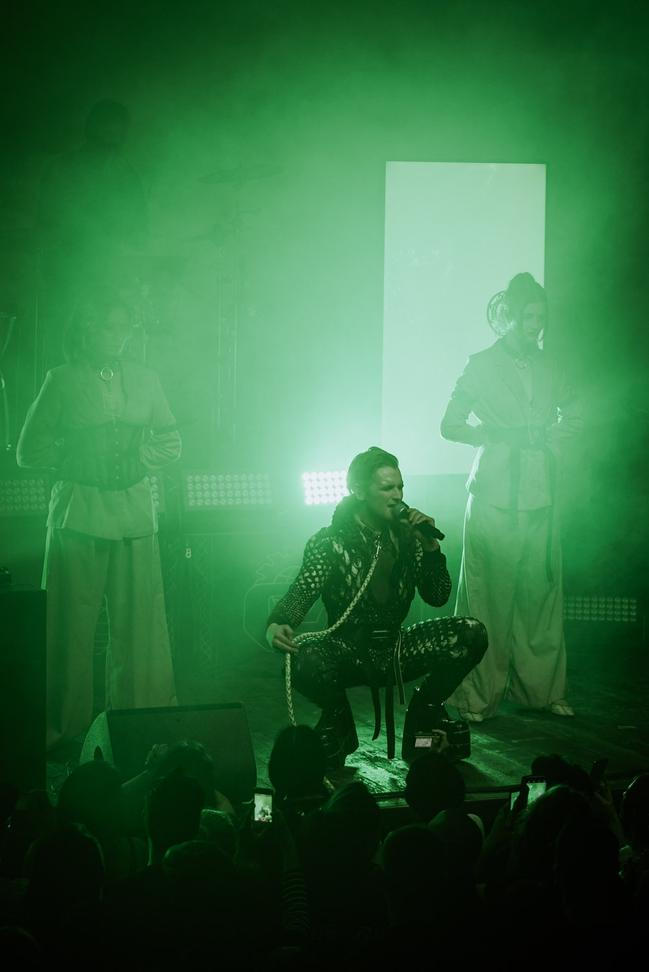2_Hatari (2)