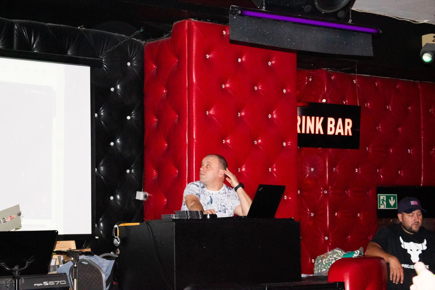 Karaoke (11)