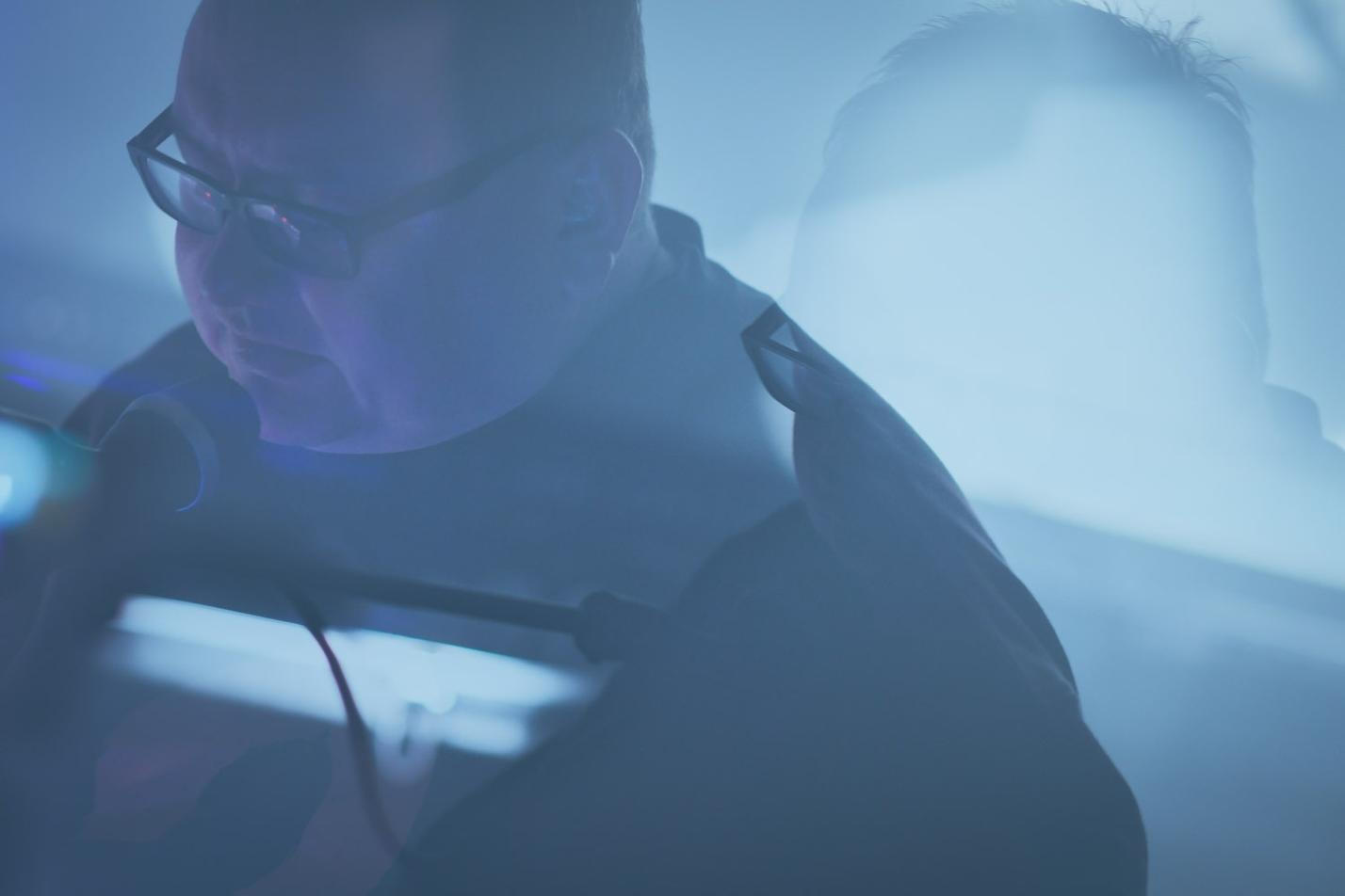 Ether kolektiv 4