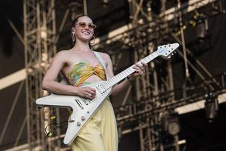 15_Sofi Tukker