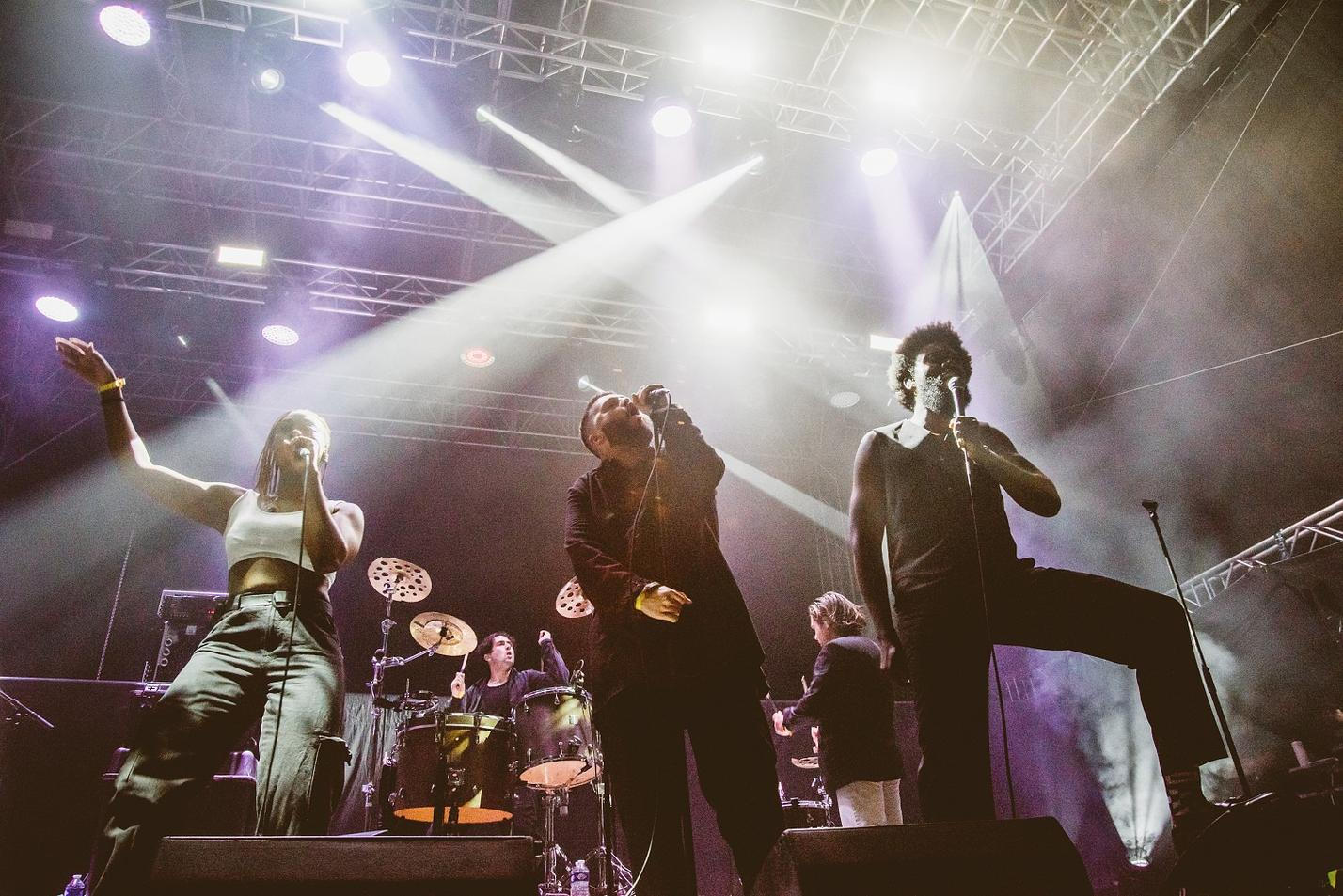 08_YOUNGFATHERS