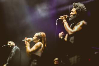09_YOUNGFATHERS
