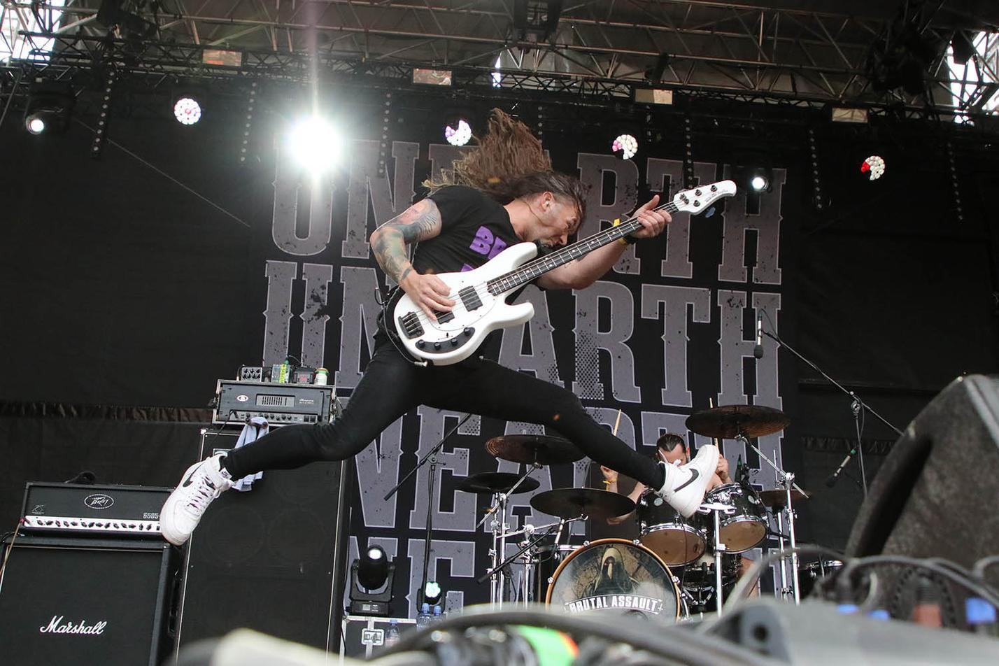 009 Unearth