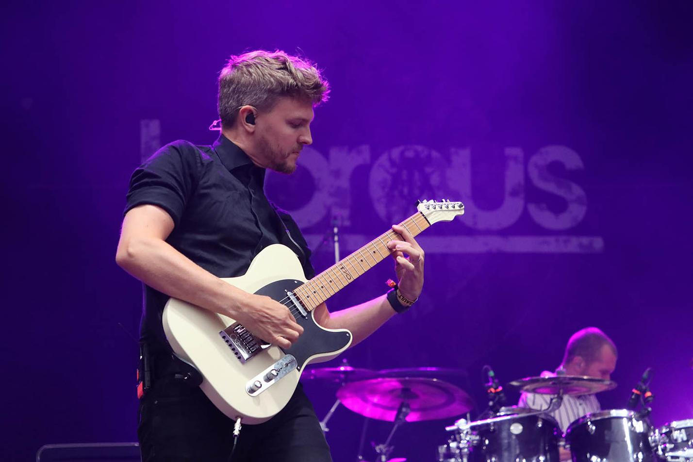 033 Leprous