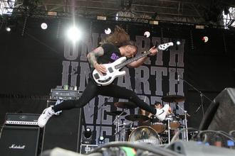 009 Unearth