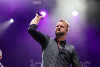 032 Leprous