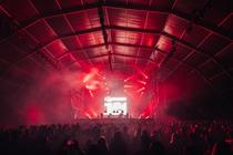 34_2manydjs