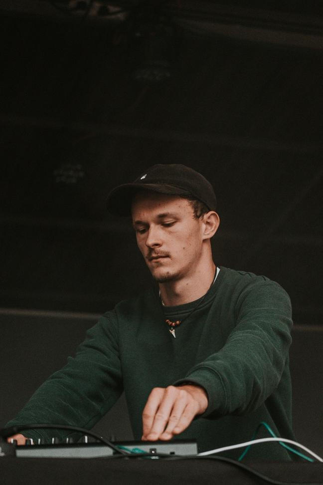 01_Fejká
