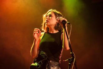 Alice Merton 5