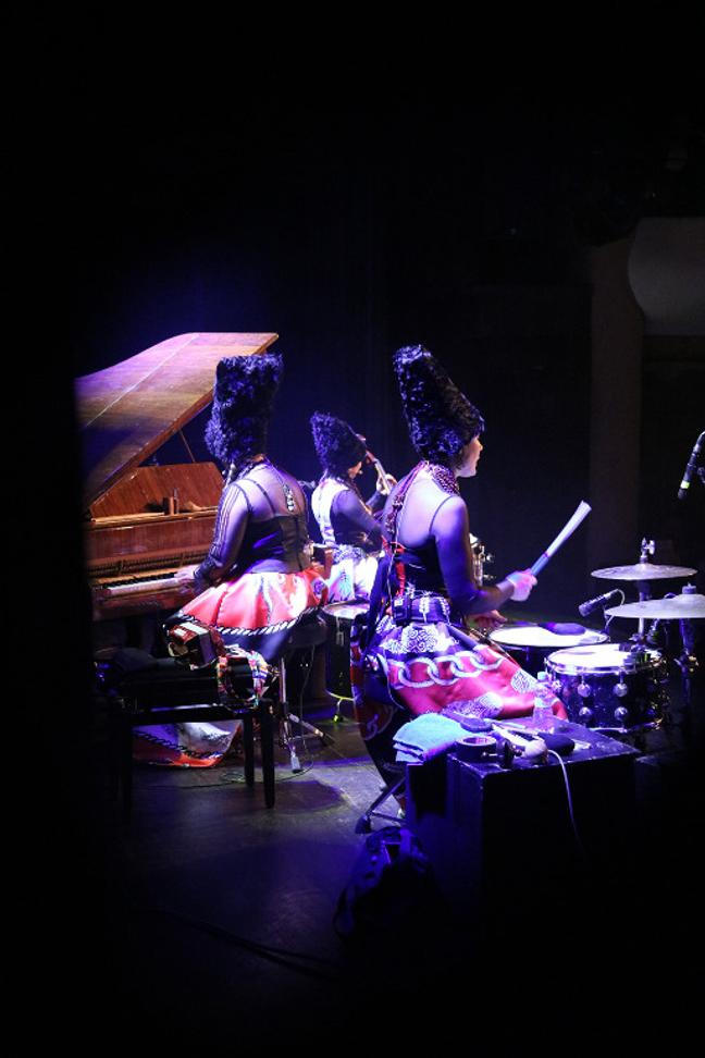 DakhaBrakha