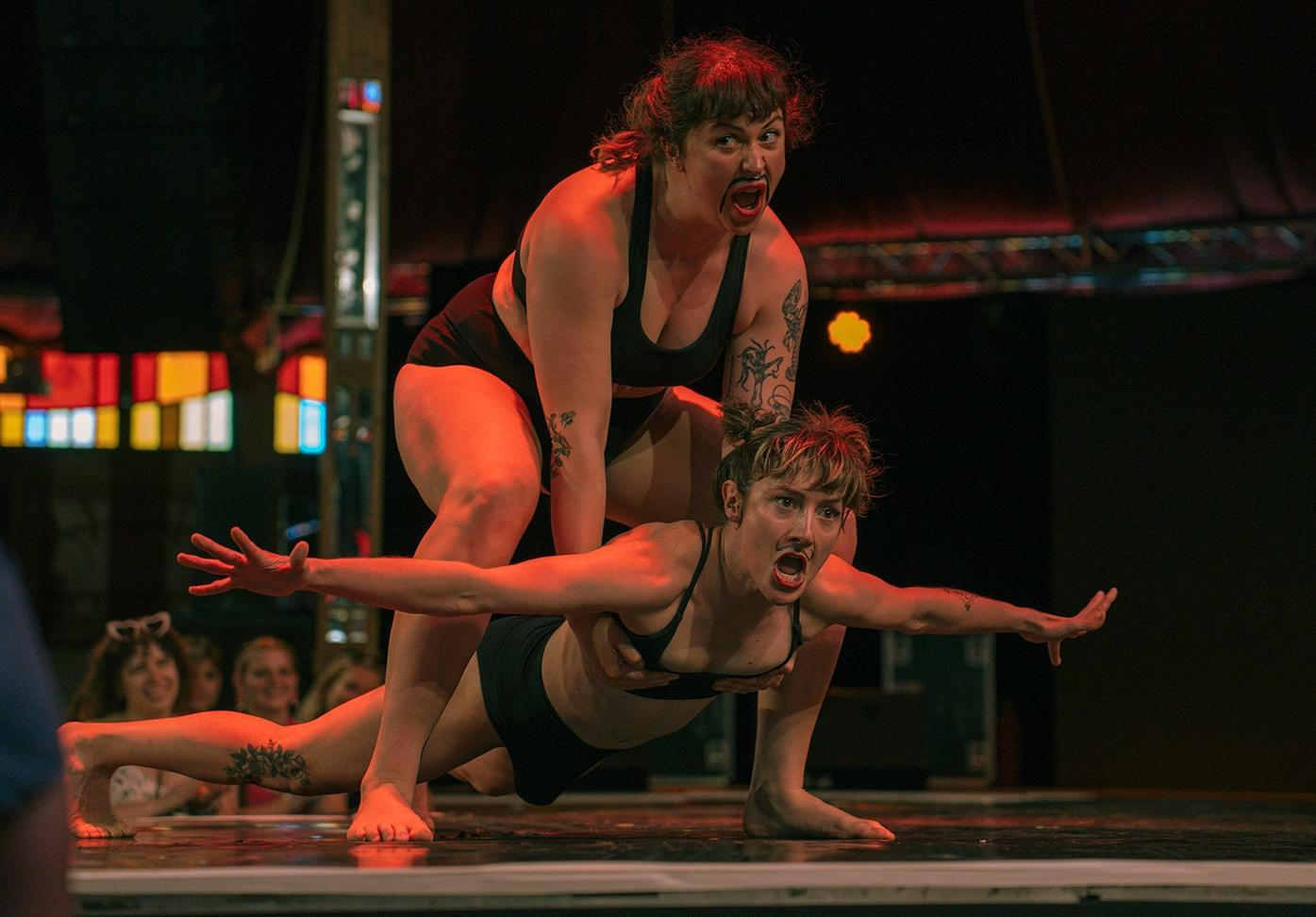 YUCK CIRCUS 2
