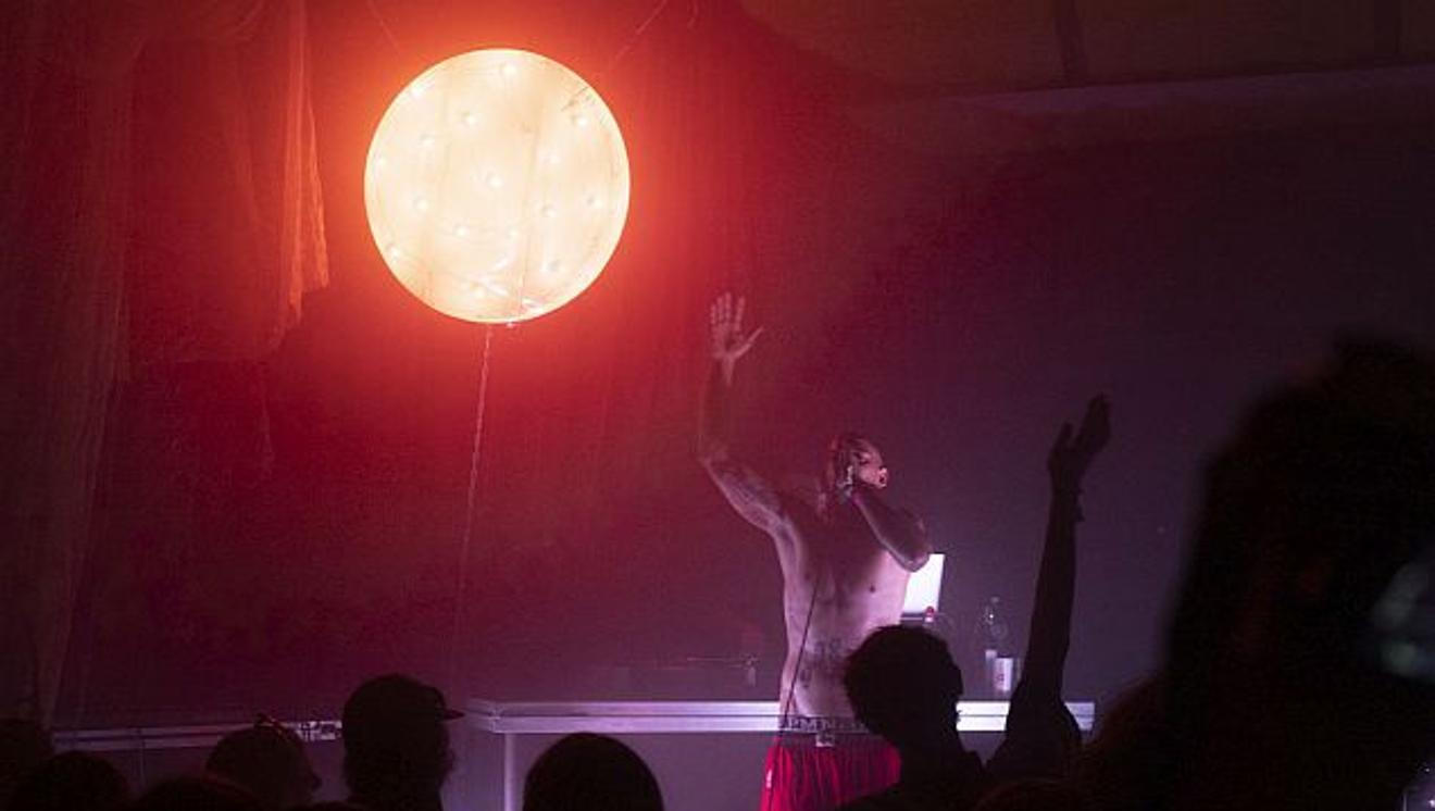 fullmoonzine.cz