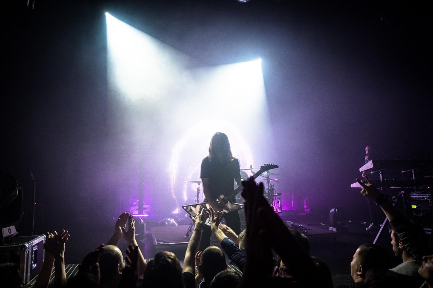 03_Carpenter Brut_Palác Akropolis