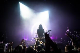 03_Carpenter Brut_Palác Akropolis