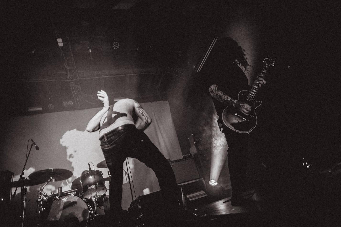 09_AMENRA