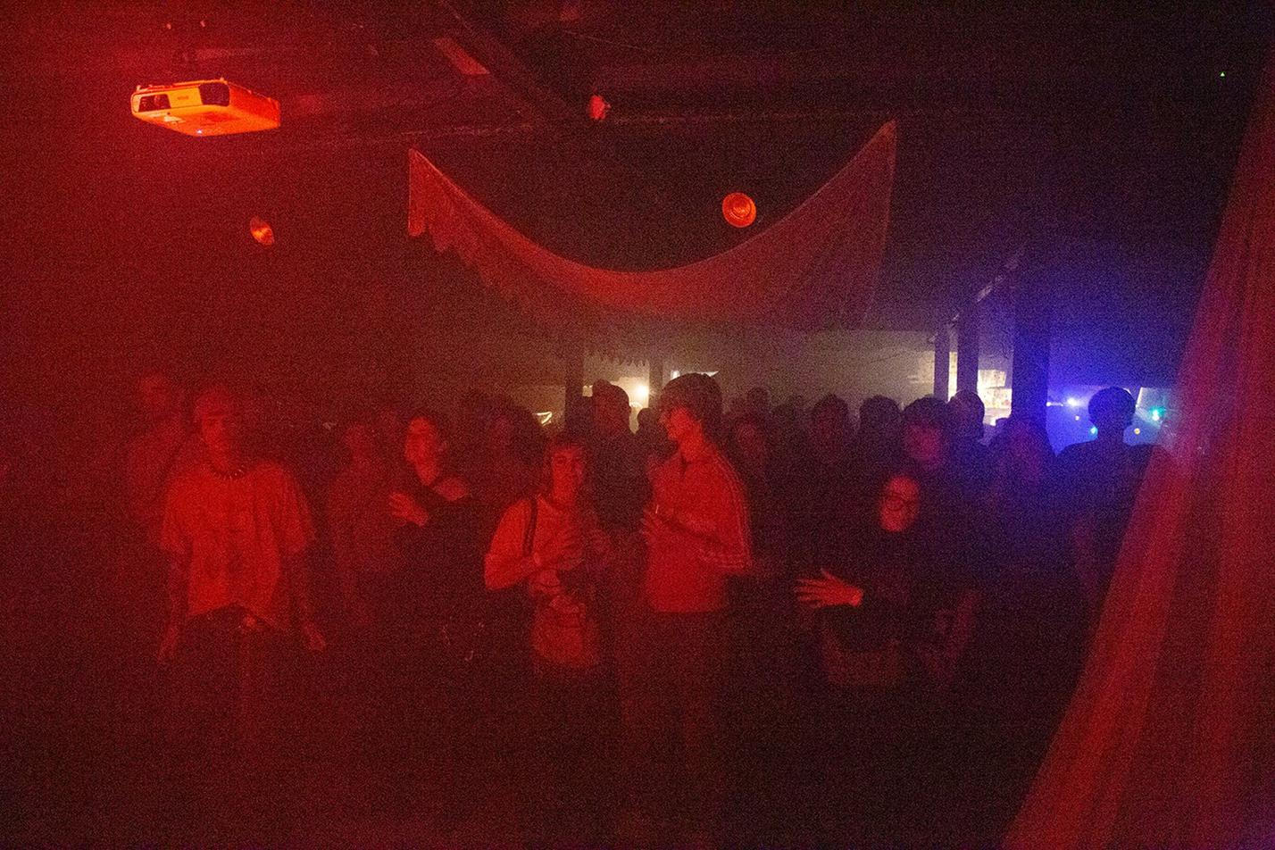 2_crowd