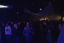 9_crowd
