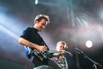 The Vaccines 4