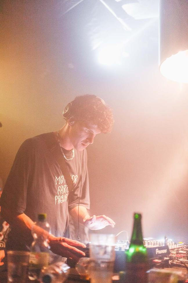 Dj De