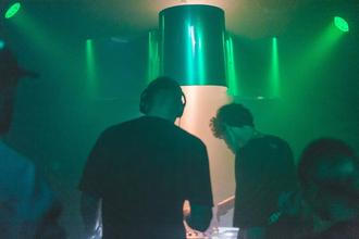 Vinfield, Dj De
