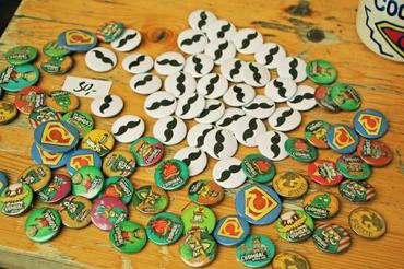 7 (27)
