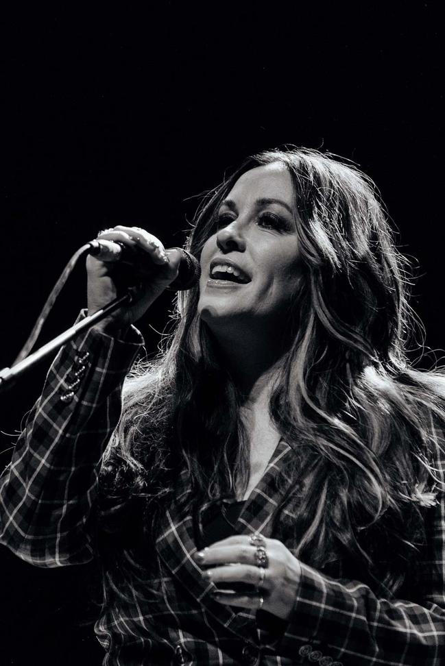 Alanis Morissette, O2 Shepherds Bush Empire, London, UK - 9684