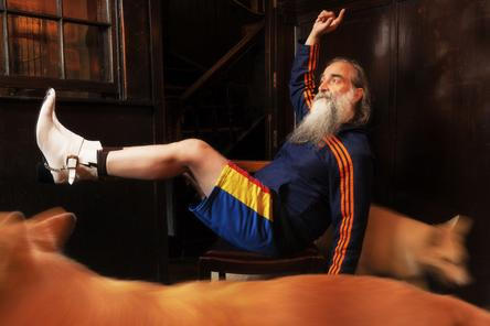 EPS 2564 CENTRAL PERFIL WARREN ELLIS