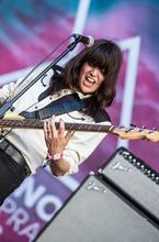Band of Skulls (2)