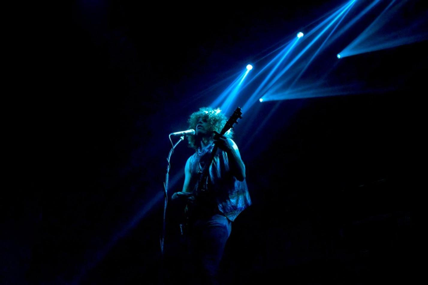 wolfmother-01