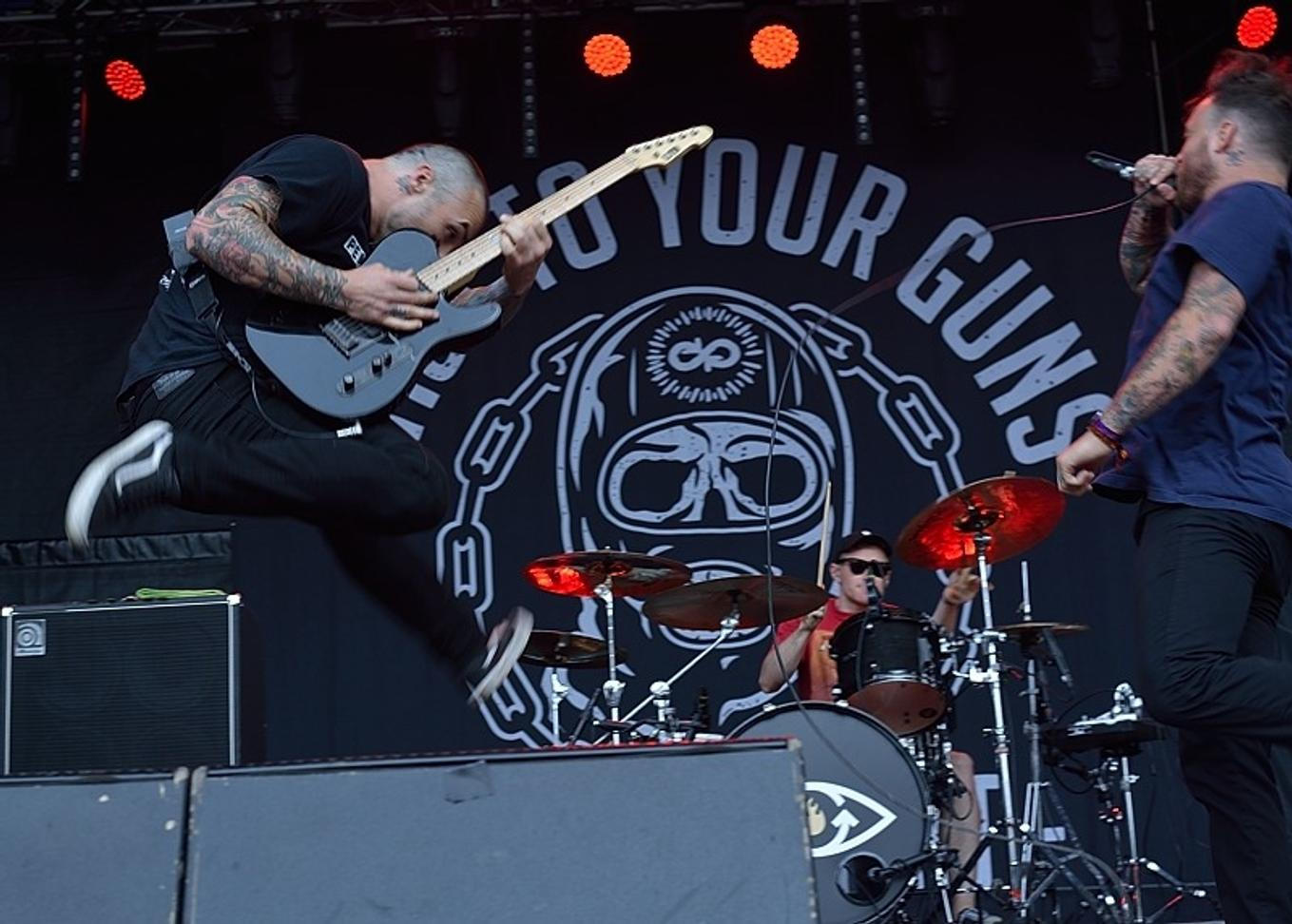 016_Stick To Your Guns (1)