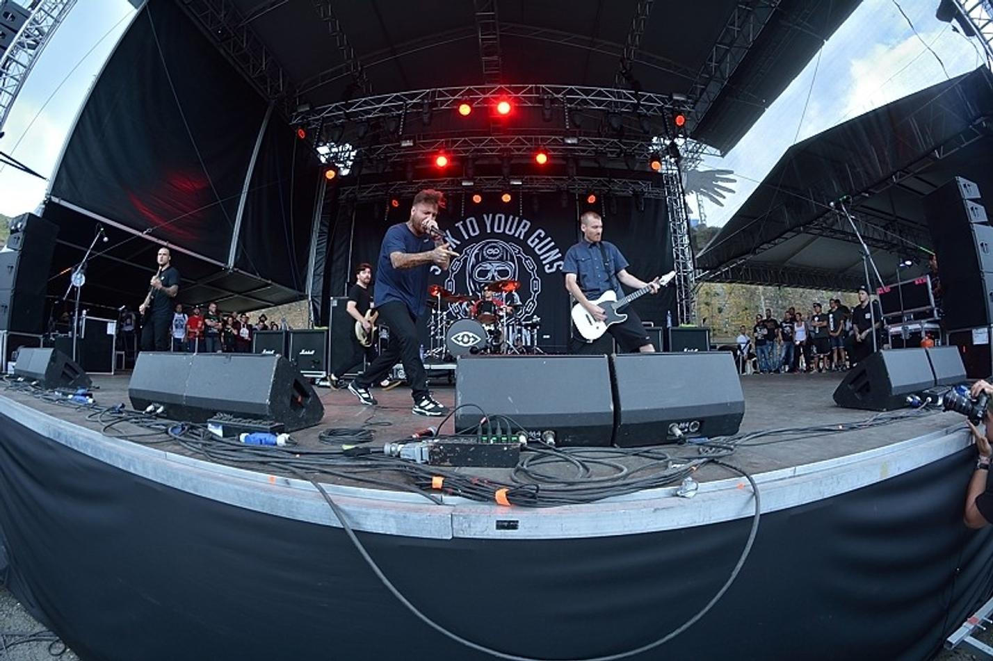 017_Stick To Your Guns (1)