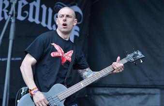 005_Knuckledust (1)