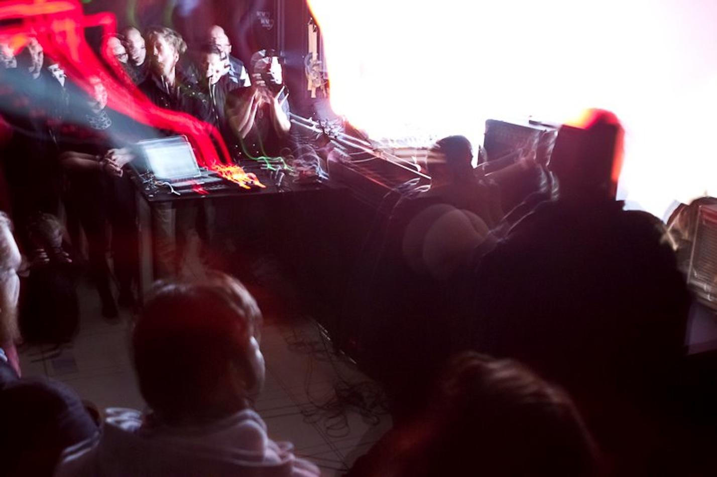 13_Prurient_28_10_2015_NEONE_Praha